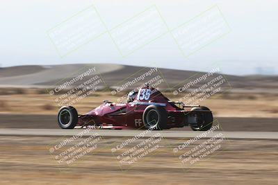 media/Nov-17-2024-CalClub SCCA (Sun) [[5252d9c58e]]/Group 5/Qual (Star Mazda Entrance)/